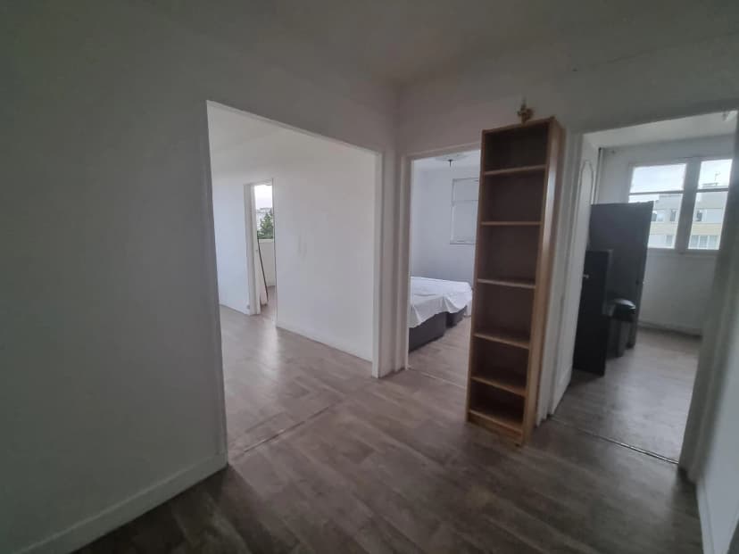 thumbnail of estate's photo