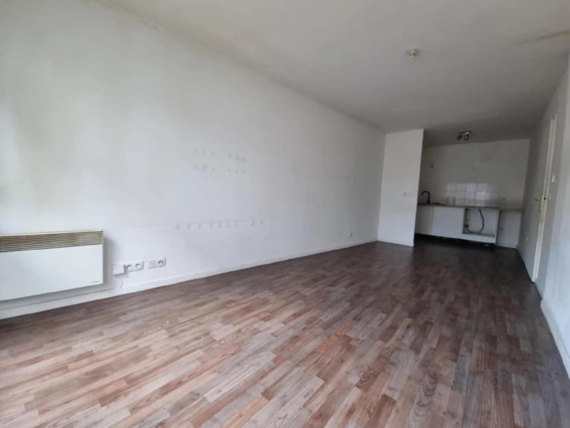 thumbnail of estate's photo