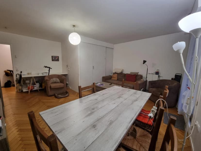 thumbnail of estate's photo